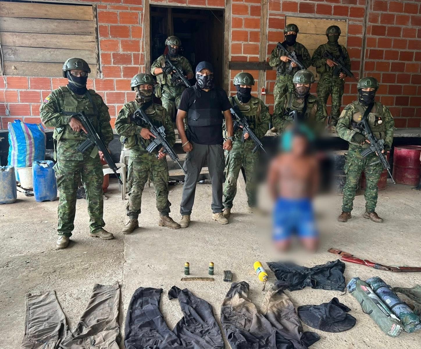 MEDIANTE DECRETO 632, PRESIDENTE DANIEL NOBOA RECONOCE A TRES ESTRUCTURAS CRIMINALES, COMO GRUPOS ARMADOS ORGANIZADOS.