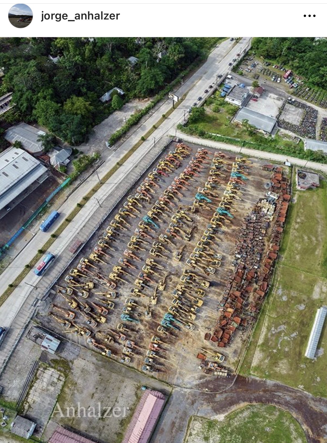 MINERÍA ILEGAL EN MANOS DE LA DELINCUENCIA ORGANIZADA DESTROZA 20 DE LAS 24 PROVINCIAS DEL PAÍS.-
