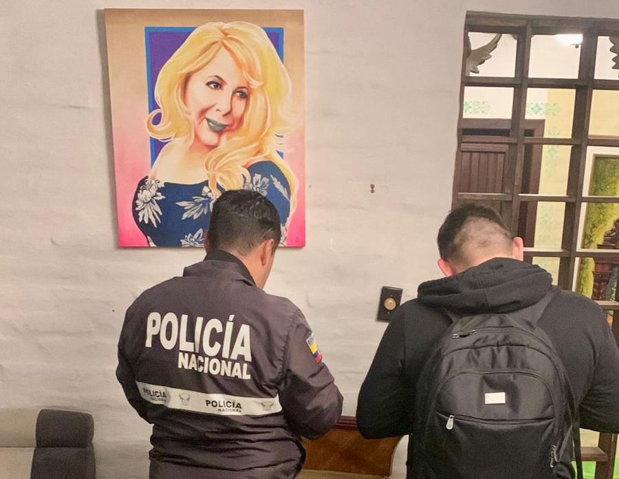 POLICÍA Y FISCALÍA ALLANAN VIVIENDA DE JUEZA NUBIA VERA-