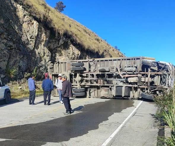 ACCIDENTE EN LA CUENCA-MOLLETURO-