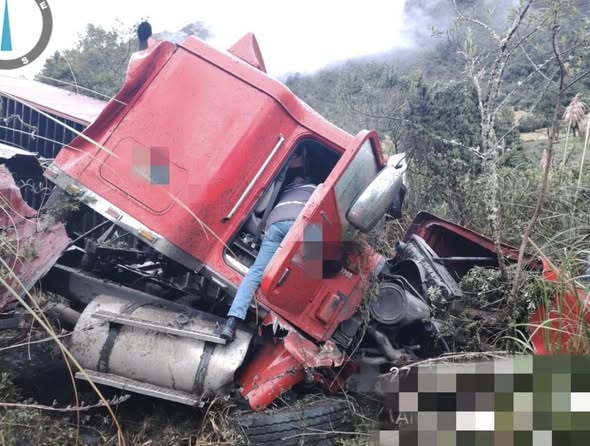 IMPRUDENCIA EN LA CUENCA- MOLLETURO, CAUSA ACCIDENTE.-