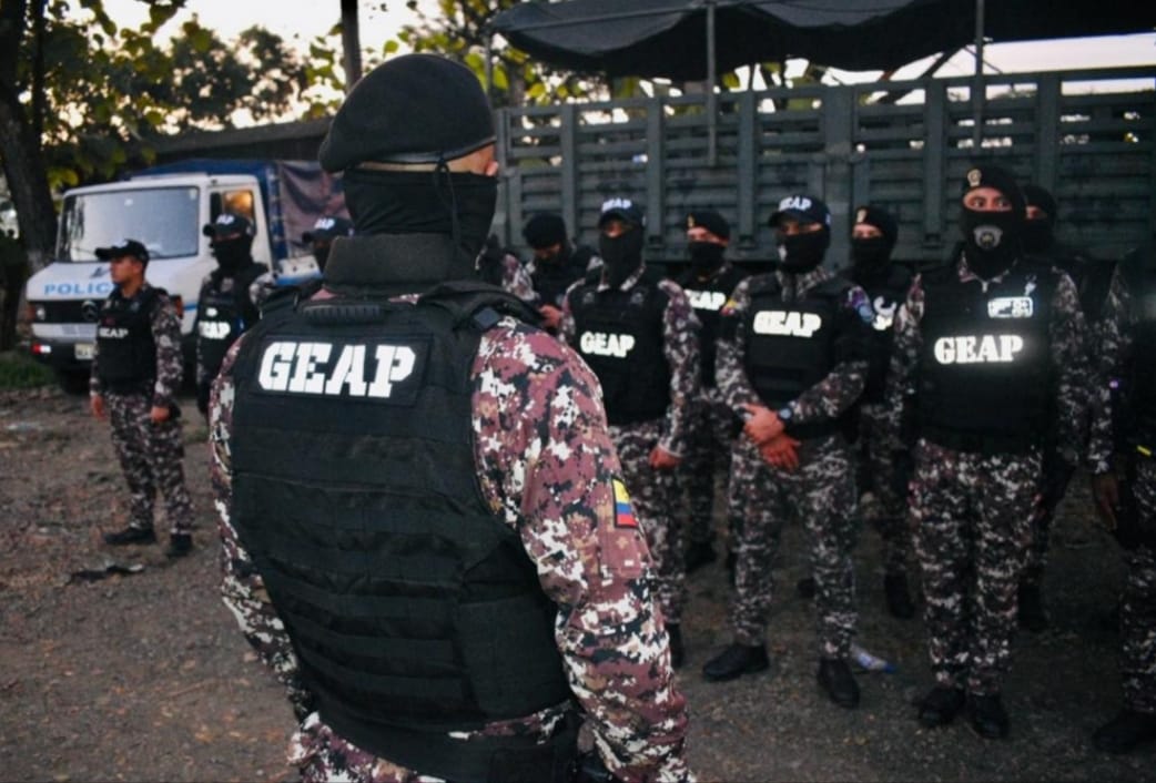 FUERZAS ARMADAS Y POLICÍA NACIONAL TOMAN EL CONTROL DE LA PENITENCIARÍA DEL LITORAL. SE CONFIRMA FALLECIMIENTO HASTA EL MOMENTO DE 31 PRIVADOS DE LA LIBERTAD