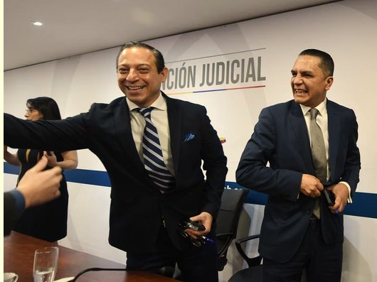 EN EL CONSEJO DE LA JUDICATURA, LOS 2 VOTOS DEL PRESIDENTE WILMAN TERÁN Y EL VOCAL XAVIER MUÑOZ, RESUELVEN "LO QUE LES DA LA GANA". AHORA APROBARON EXTENDER A 9 AÑOS LOS PERÍODOS DE 7 JUECES DE LA CORTE NACIONAL