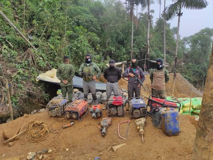 ACTIVIDAD DE MINERÍA ILEGAL ES DESARTICULADA POR FUERZAS ARMADAS EN URCUQUÍ-IMBABURA.-