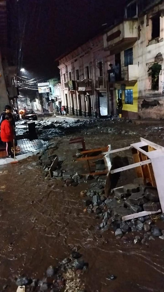 POR EFECTOS DE LAS LLUVIAS INUNDACIONES Y DAÑOS EN LAS VIVIENDAS EN IBARRA